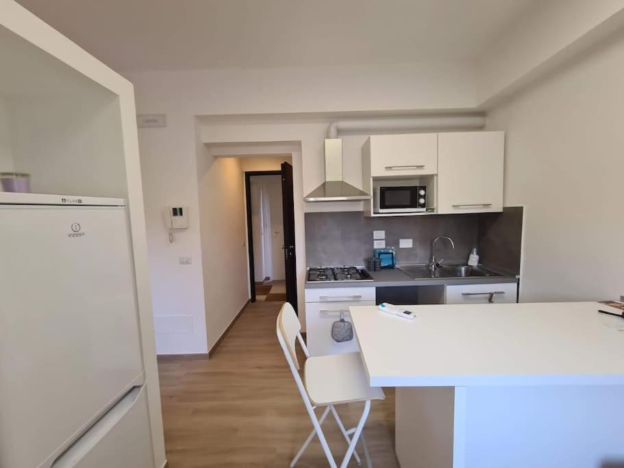 Galteri Housing 2 Appartamento Centro Storico Vicino Arco Etrusco ペルージャ エクステリア 写真